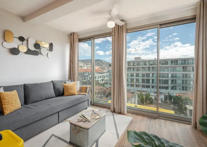 Alegria Flat By An Island *